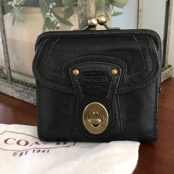 Coach Handbags - Coach leather wallet with brass hardware